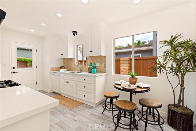 2009 Graham Avenue, Redondo Beach, California 90278, ,Residential Income,Sold,Graham,SB23143198