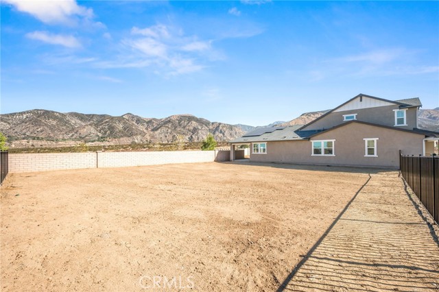 34524 Kadota Street, Yucaipa CA: https://media.crmls.org/medias/35f22946-9487-4abd-afe9-6d3c47edef98.jpg