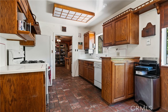 Detail Gallery Image 9 of 21 For 17601 Chase St, Northridge,  CA 91325 - 2 Beds | 1 Baths