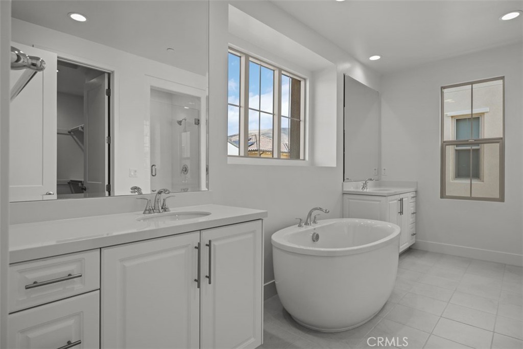 MLS #OC25217448 image #17