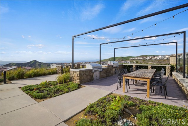 5 Bed Home for Sale in Saugus, California