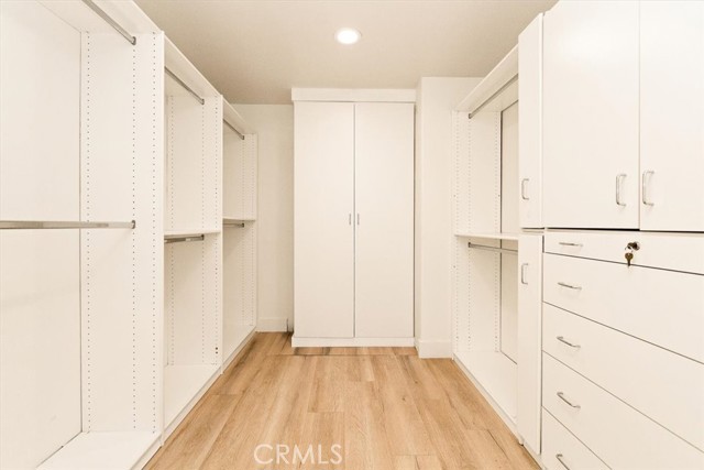 Image 25 of 43 For 23108 Los Codona Avenue