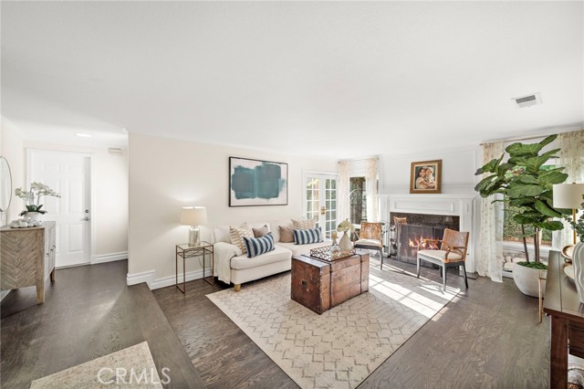 Detail Gallery Image 10 of 51 For 10763 El Centro Avenue, Fountain Valley,  CA 92708 - 5 Beds | 2/1 Baths