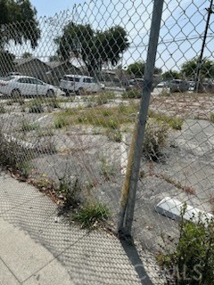 MLS# DW23078231
