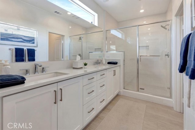 171 Junco, Irvine CA: https://media.crmls.org/medias/35f5f93e-965e-45c7-93a9-ce71d1254e43.jpg