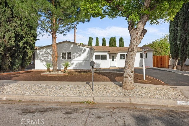4925 N Stoddard, San Bernardino CA: https://media.crmls.org/medias/35f60ac2-0183-4750-a860-995ace4481db.jpg