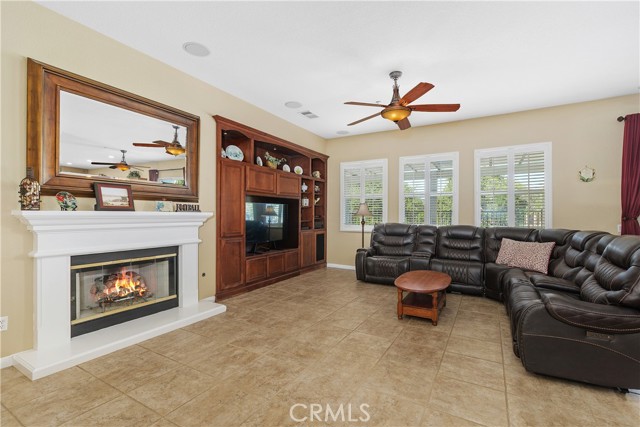 Detail Gallery Image 8 of 39 For 1195 Pamplona, Riverside,  CA 92508 - 4 Beds | 3/1 Baths