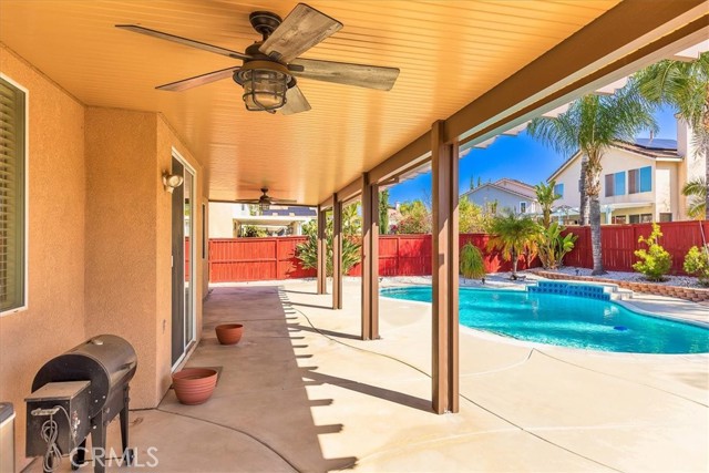 Detail Gallery Image 3 of 42 For 35604 Shadow, Winchester,  CA 92596 - 4 Beds | 3 Baths