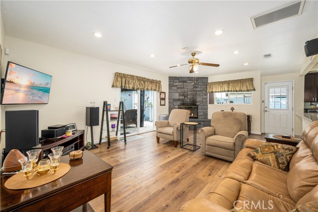 13622 Benfield Avenue, Norwalk CA: https://media.crmls.org/medias/35f7524e-565a-4d8a-b036-cd919f20019a.jpg