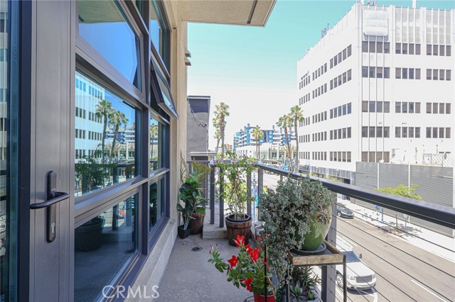 Detail Gallery Image 28 of 75 For 133 the Promenade #334,  Long Beach,  CA 90802 - 1 Beds | 1 Baths