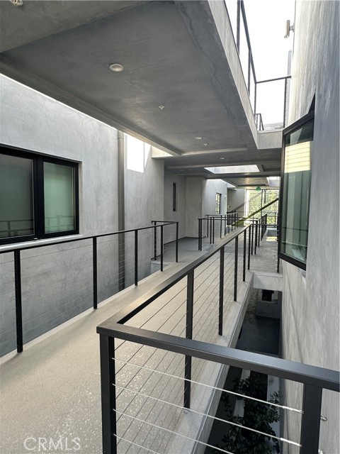 Detail Gallery Image 10 of 15 For 325 Myrtle Street 302b,  Glendale,  CA 91203 - 0 Beds | 1 Baths