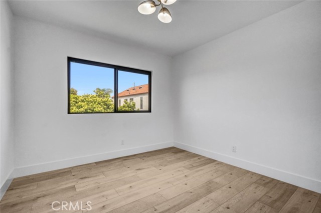 738 Amberwood Drive, Santa Ana CA: https://media.crmls.org/medias/35f831e1-fa60-442c-843d-de3290a6af32.jpg