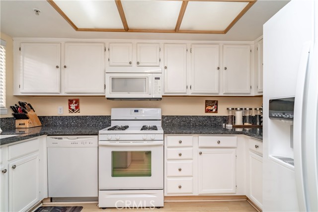 315 Raymond Avenue, 10 photo 8