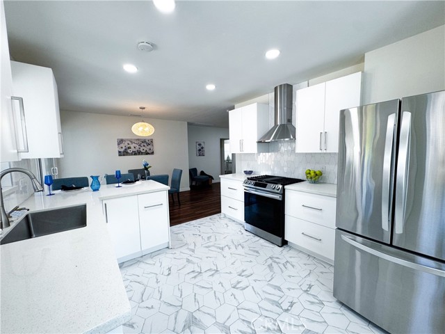 Detail Gallery Image 11 of 33 For 2817 Easy Ave, Long Beach,  CA 90810 - 3 Beds | 2 Baths