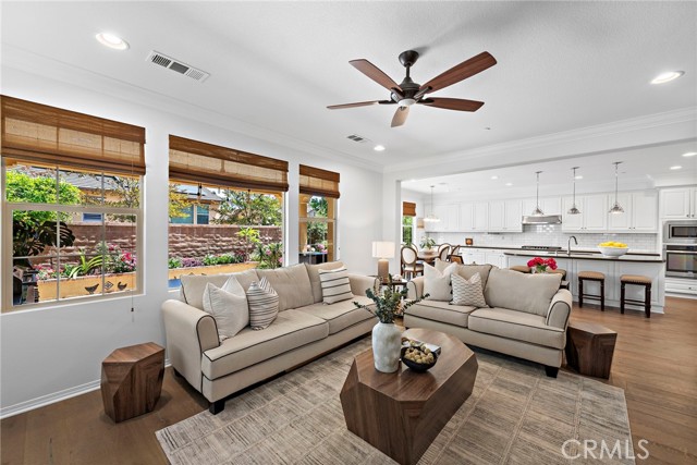 16 Cielo, Rancho Mission Viejo CA: https://media.crmls.org/medias/35fa8d2d-9479-40e7-acdb-1d36391be101.jpg