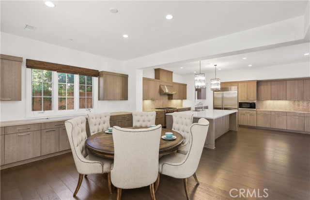 Detail Gallery Image 11 of 61 For 115 Candleglow, Irvine,  CA 92602 - 5 Beds | 5/1 Baths