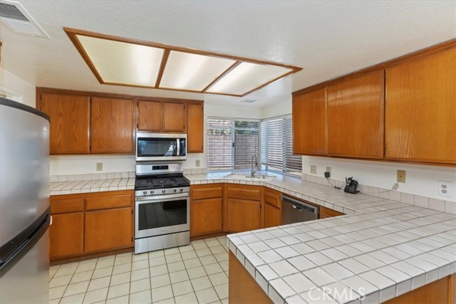 Detail Gallery Image 31 of 56 For 2450 via Pacifica, Corona,  CA 92882 - 4 Beds | 3 Baths