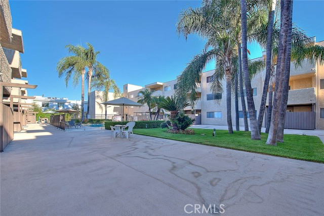 2386 E Del Mar Boulevard, Pasadena CA: https://media.crmls.org/medias/35fc6a6d-c2ad-4c46-b927-4a3edd9ba55d.jpg