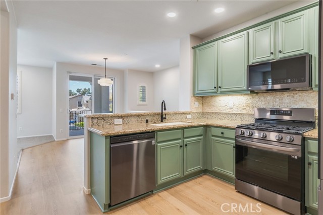 13563 Mashona Avenue, Chino CA: https://media.crmls.org/medias/35fcedec-b763-40c4-b7e7-e5feff365636.jpg