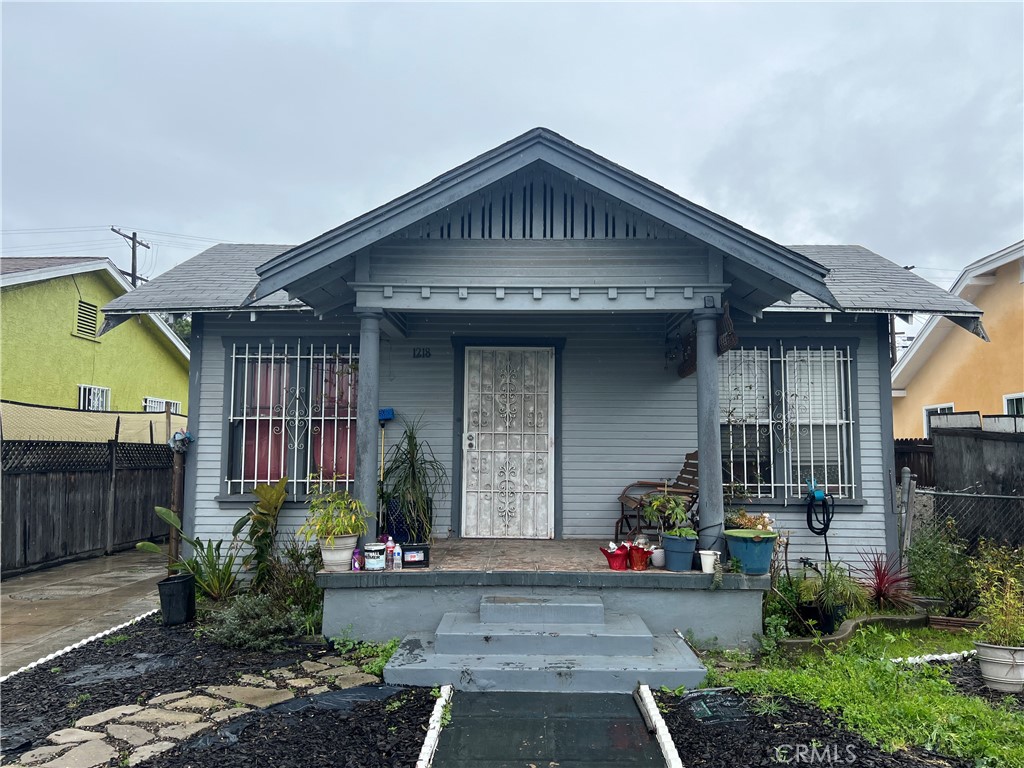 1218 W 69th Street, Los Angeles, CA 90044
