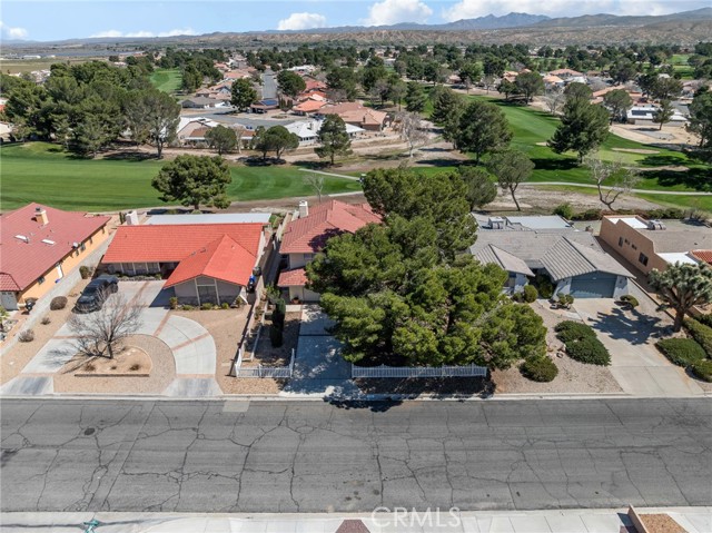 Detail Gallery Image 5 of 48 For 27921 Evergreen, Helendale,  CA 92342 - 3 Beds | 3 Baths