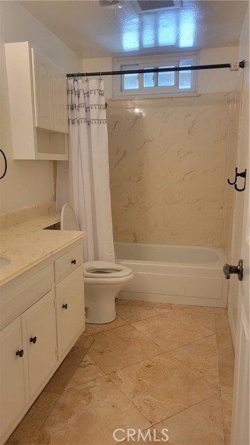 Detail Gallery Image 11 of 20 For 5035 via Donaldo, Yorba Linda,  CA 92886 - 4 Beds | 3 Baths