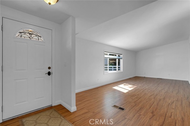 Detail Gallery Image 8 of 21 For 69 Little John Ln, Westlake Village,  CA 91361 - 3 Beds | 2 Baths