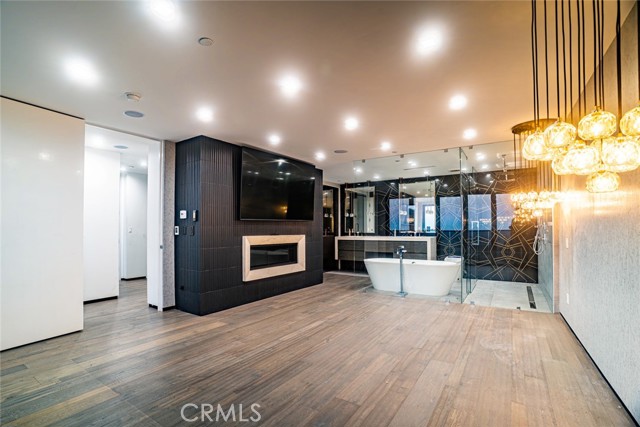 8148 Gould Avenue, Los Angeles CA: https://media.crmls.org/medias/35ffa9ee-2f6f-49d2-8716-54ddfc8e527b.jpg