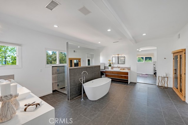 Detail Gallery Image 42 of 74 For 9253 Rocky Mesa Pl, West Hills,  CA 91304 - 5 Beds | 4/1 Baths