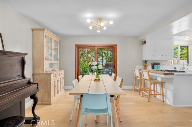 1101 Ysabel Street, Redondo Beach CA: https://media.crmls.org/medias/36000224-6660-43ac-8a6c-2fab017c2973.jpg