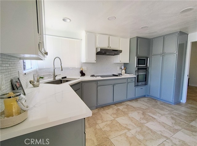Detail Gallery Image 5 of 68 For 8528 Warwick Dr, Desert Hot Springs,  CA 92240 - 3 Beds | 2 Baths