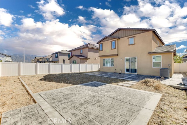 Detail Gallery Image 32 of 33 For 2526 Gunner Ridge, Rialto,  CA 92377 - 3 Beds | 2/1 Baths