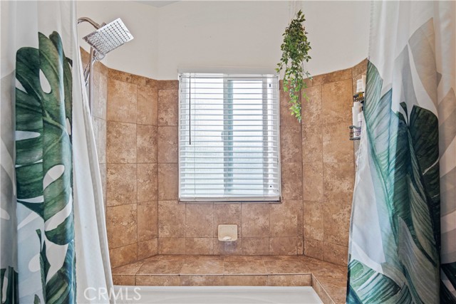 Detail Gallery Image 23 of 37 For 2531 Radford Ct, Simi Valley,  CA 93063 - 4 Beds | 2/1 Baths