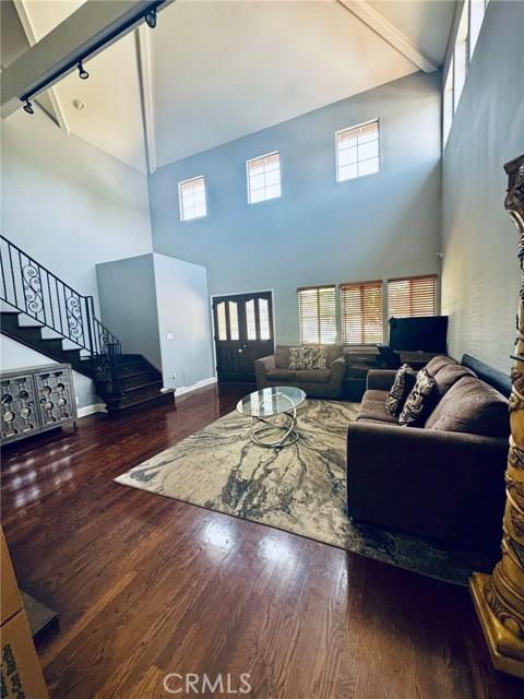 Detail Gallery Image 6 of 7 For 4826 Faculty Ave, Long Beach,  CA 90808 - 5 Beds | 4 Baths
