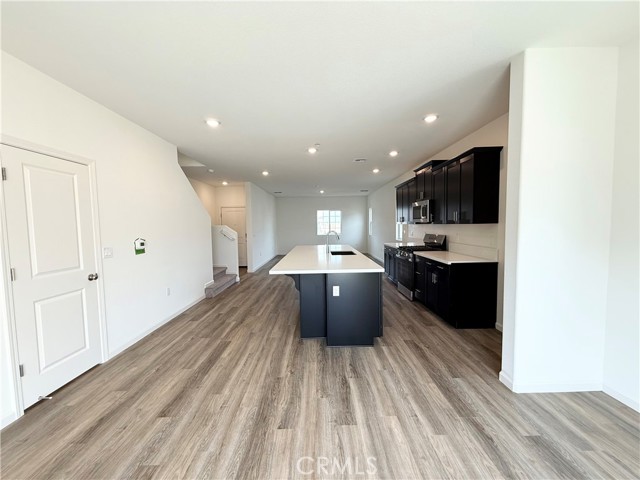 Detail Gallery Image 5 of 33 For 873 S Philip, Fowler,  CA 93625 - 5 Beds | 3/1 Baths