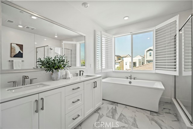 297 Lynx, Irvine CA: https://media.crmls.org/medias/3603d52c-8c70-4fa4-9a2a-110c17b29c1c.jpg