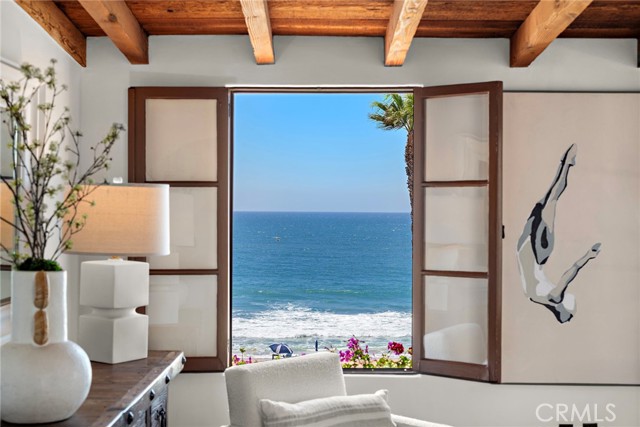 606 Avenida Victoria, San Clemente CA: https://media.crmls.org/medias/36040e61-6b75-4ba3-9902-3bab46faeea4.jpg