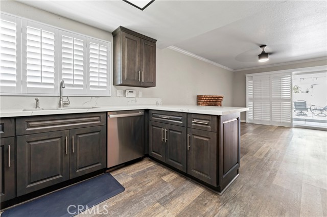 Image 16 of 37 For 39781 Pin Oak Court