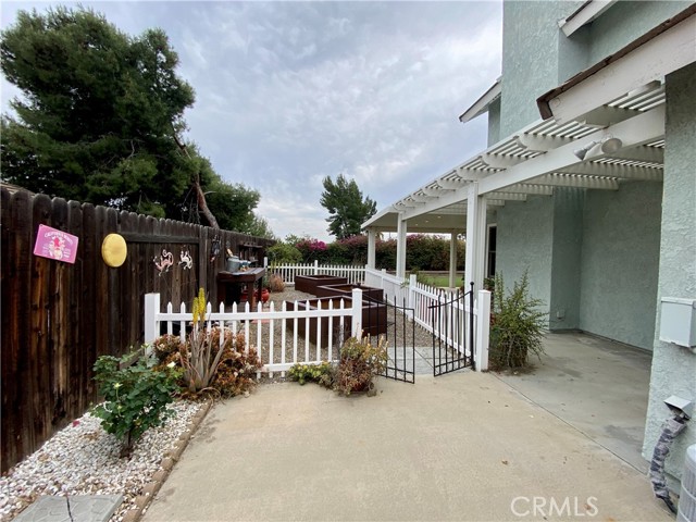 22817 Sweet Pea Circle, Moreno Valley CA: https://media.crmls.org/medias/360544c3-941f-4b3f-ac2d-dfdbe174bd2c.jpg