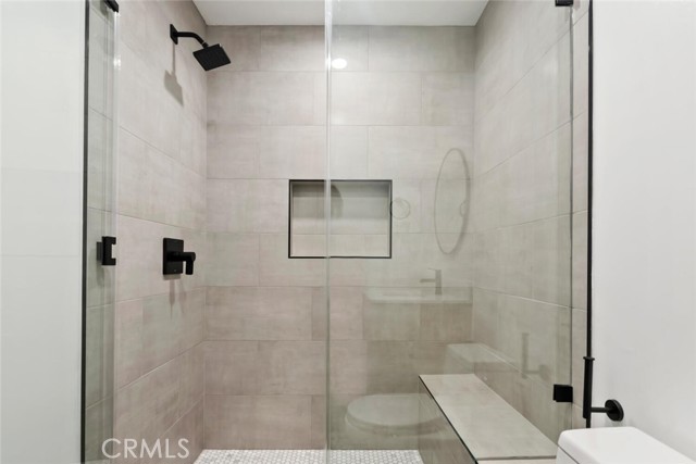Detail Gallery Image 11 of 14 For 2631 Cochran Ave, Los Angeles,  CA 90016 - 3 Beds | 2/1 Baths