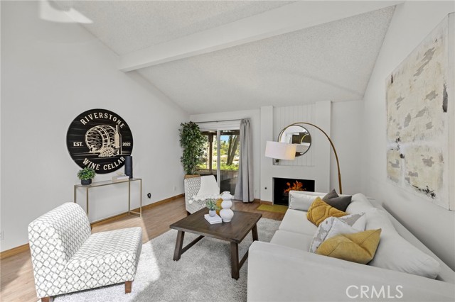 Detail Gallery Image 4 of 32 For 24842 Leto Cir, Mission Viejo,  CA 92691 - 3 Beds | 2 Baths