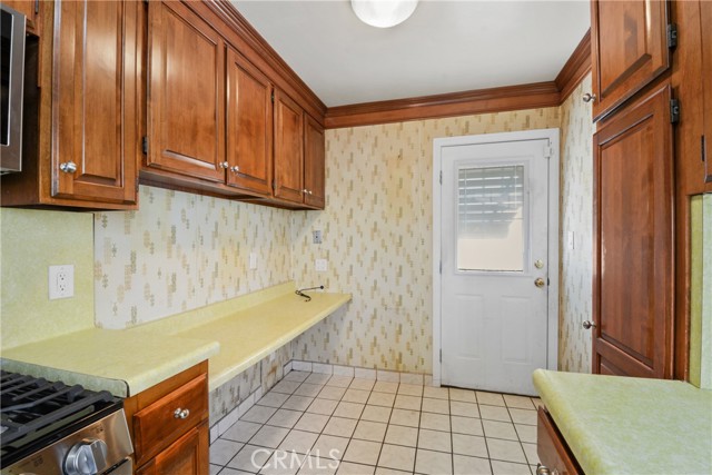 Detail Gallery Image 12 of 36 For 2202 W 153rd St, Compton,  CA 90220 - 4 Beds | 2/1 Baths