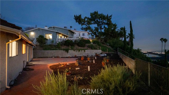 Detail Gallery Image 11 of 63 For 9960 Milburn, Sun Valley,  CA 91352 - 4 Beds | 2 Baths