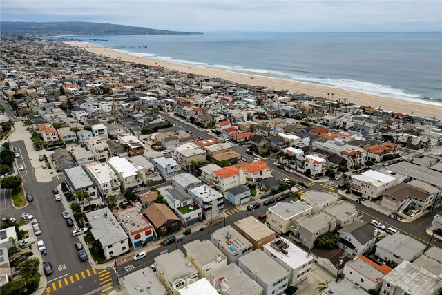 Prime south-end Manhattan Beach Sand Section location