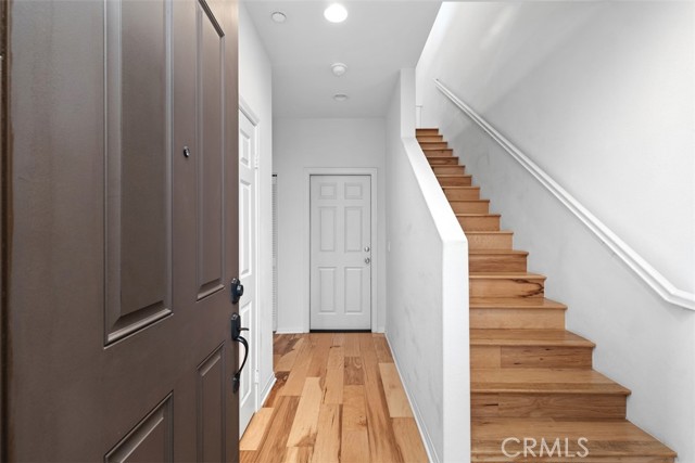 Detail Gallery Image 3 of 34 For 1370 Clementine Way, Fullerton,  CA 92833 - 3 Beds | 3 Baths