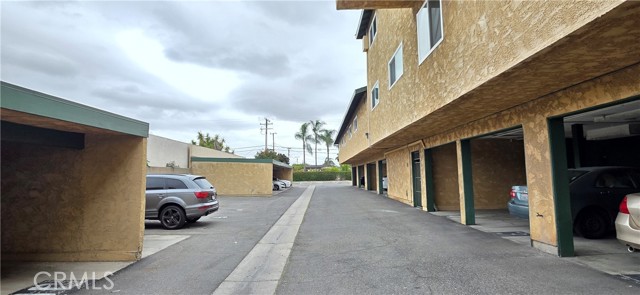 715 S Webster Avenue, Anaheim CA: https://media.crmls.org/medias/3608585e-8a38-483d-8511-d2043af53e85.jpg