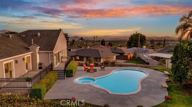 Detail Gallery Image 4 of 67 For 1694 Hampshire Rd, San Bernardino,  CA 92404 - 4 Beds | 3 Baths