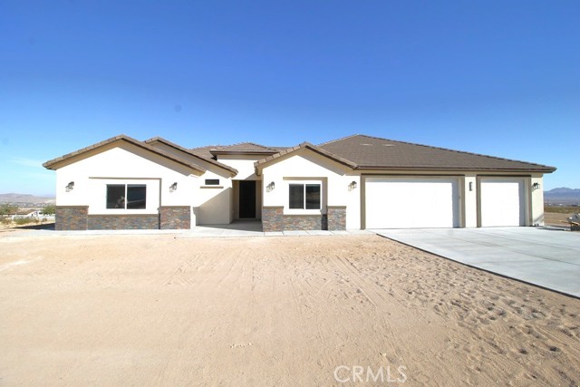 Detail Gallery Image 8 of 33 For 28060 Calcite St, Barstow,  CA 92311 - 4 Beds | 3 Baths