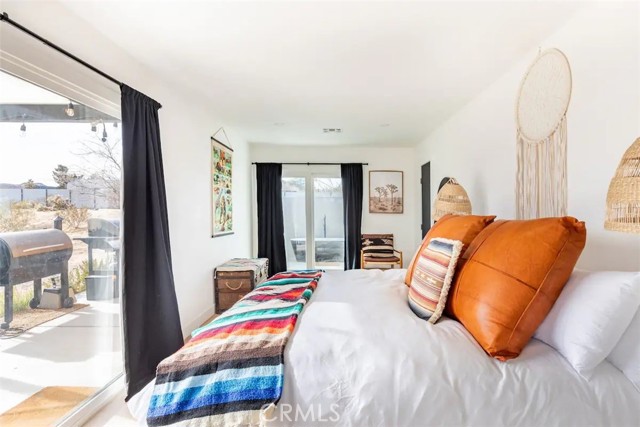 4044 Polaris Avenue, Joshua Tree CA: https://media.crmls.org/medias/3609e13f-6bb0-4348-99a2-add391fe487e.jpg
