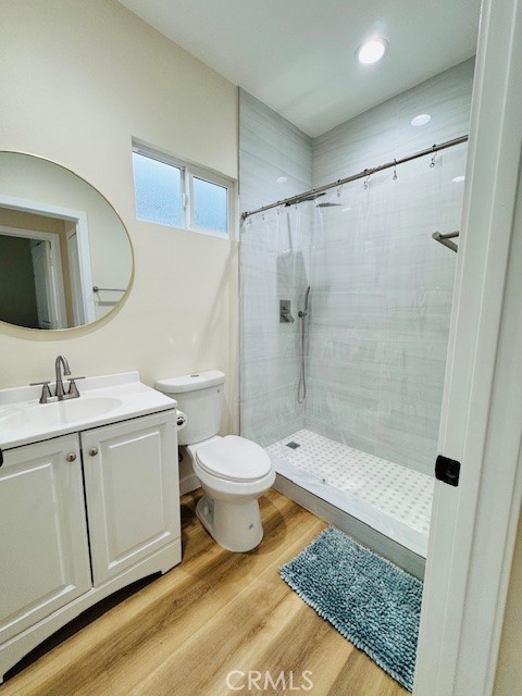 Detail Gallery Image 17 of 68 For 10511 Dewey Dr, Garden Grove,  CA 92840 - 10 Beds | 6 Baths